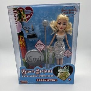 2006 Huckleberry Toys Gwen Stefani Collector Doll Cool Gwen Harajuku Lovers